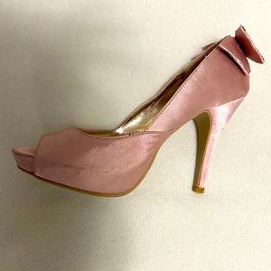 Sateen ballerina 1” platform with 5” heel and bow bejewelled design